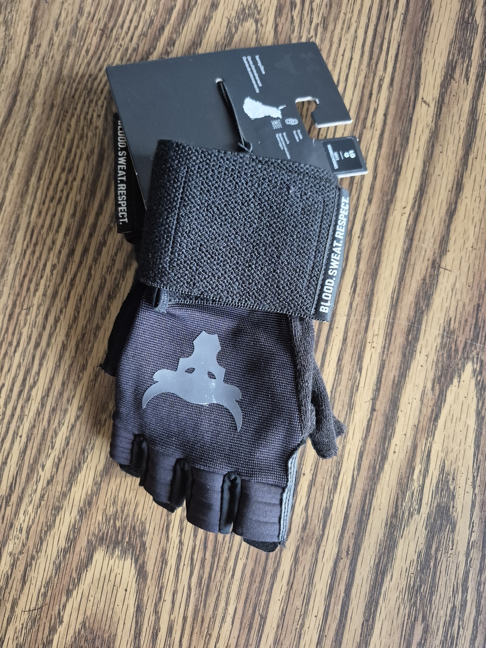 Under Armour Black Men's Fingerless Training Gloves with Wrist Wrap